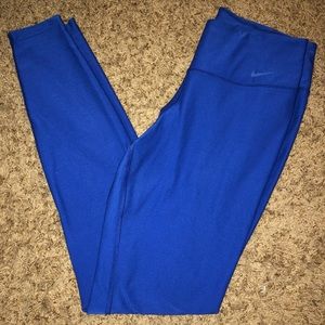 Nike legend leggings